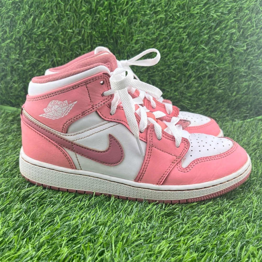 Nike Air Jordan 1 Mid Pink White Youth 4.5Y Women 6 Fresh Laces